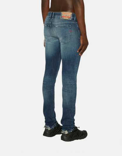 Diesel 1979 Sleenker 01 Jeans