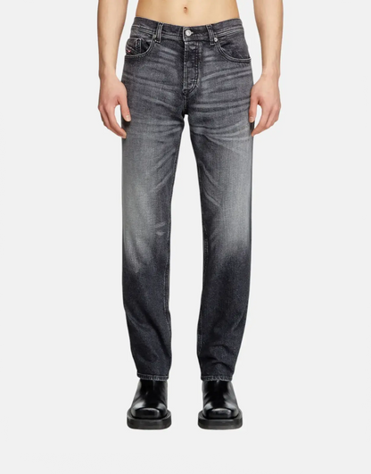 Diesel 2023 D-Finitive Taper Jeans